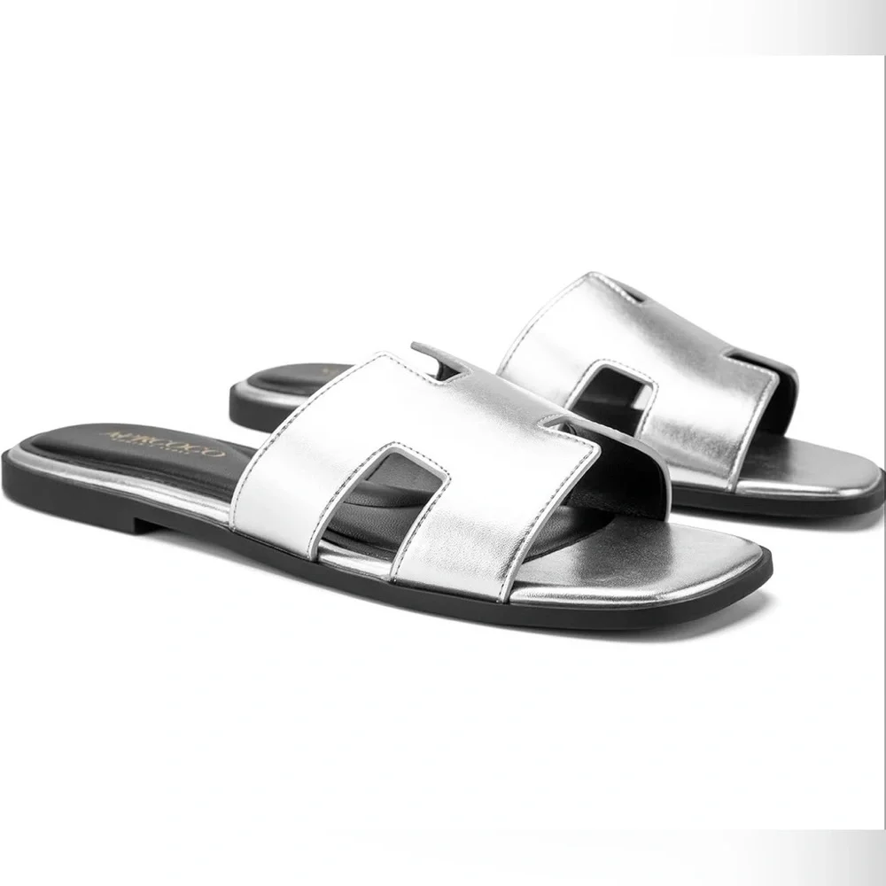 NIB APRCOCO Women's Flat Sandals
Classic H-Band Flats Sandals, Size 7.5 - Picture 7 of 7